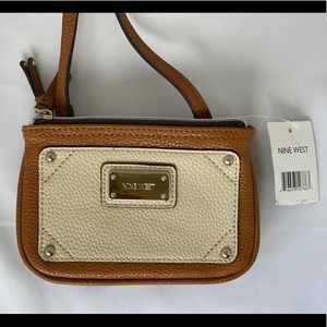 Nine West clutch with shoulder strap